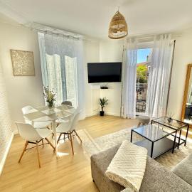 Appartement élégant aux portes de Paris, hotel u gradu 'Bagnolet'