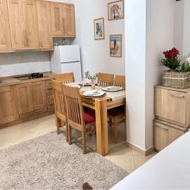 Beach Family House & Free Parking Golem, Durres