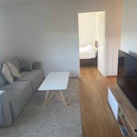 Appartement entier avec terrasse et jardin, hotel em Sion