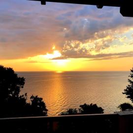 Just renovated seaside home 80 meters from the sea, hotel in Agios Ioannis Pelio