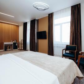 Гостиница ТӨР, hotel in Semey