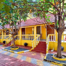Le Royal Resort- By the Beach, hotel a Tarangambādi