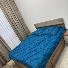 Dady's Apartament, מלון בRoşu