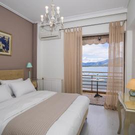 Beachfront ZEN sea view apartment