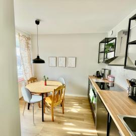 Kiva majoitus 1-4hlö, 500m keskustaan, parkkipaikka