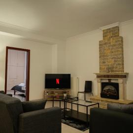 Spacious home, hotel in Klitoria