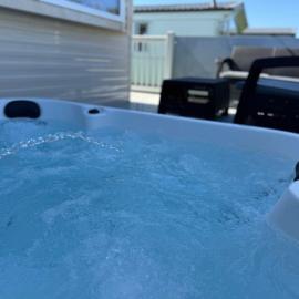 Fantasy Island Resort - The Pearl F10, with Hot Tub - Coastal Caravan Breaks