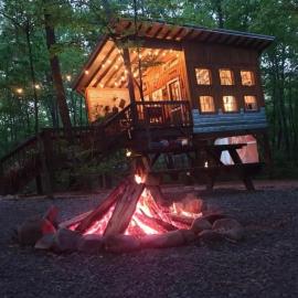Dunlap में, होटल Glamping at Deer Camp