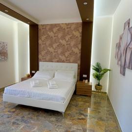 SIS HOUSE Apartment - Deluxe Apartment in Anzio City Center, 100m from the Sea, Hotel in Anzio