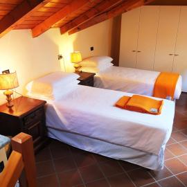 Casa Canetta - Mini appartamento in centro a Verbania Intra, hotel in Intra