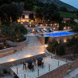 Dingač Village Luxury Resort