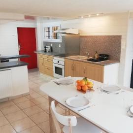 Gîte du jardin de Charlotte - Maison avec jardin clos, hotel in Saint-Géréon