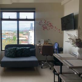 Cozy Studio, super fast internet, workspace and washer