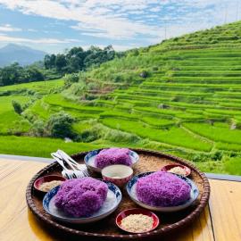 Hiếu Hương Homestay, Hotel in Lũng Tiềm