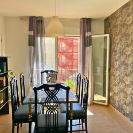 Home4u Calle Barcelona, hotelli kohteessa Armilla