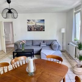 Spacious 3-Bed Apartment WiFi, Netflix, Self Check-in, Hotel in Wuppertal