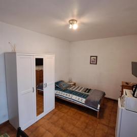 Chambre SOLO Toulon Ouest, hotel in Toulon