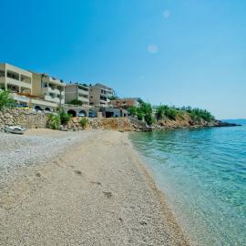Apartments Alać, hotel en Drasnice