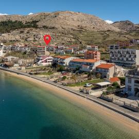 2 Bedroom Beautiful Apartment In Metajna, hotel in Metajna
