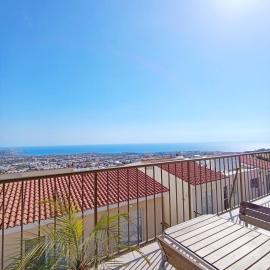 Green Oasis Penthouse, hotel a Peyia