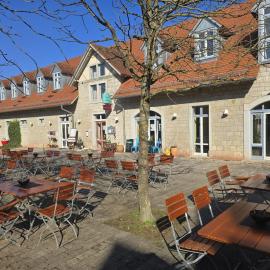 Hotel Grenzenlos im Alten Gut, hotelli Würzburgissa