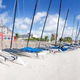 1 Bed House On The Beach, hotel u gradu 'St Peter'
