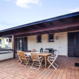 2 Bedroom Beautiful Home In Cisano Di Bardolino