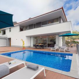 Tropical Villa by an island apart