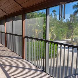 3BR Retreat with Wrap-Around Lanai and Private Beach - Pet Friendly - Signal Inn 15