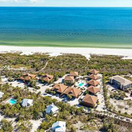 Your Perfect Getaway Awaits - Charming Sanibel Island villa with private beach – hotel w mieście Sanibel
