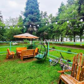 Park & Beach House in Ureki Magnetiti, Sleeps 6