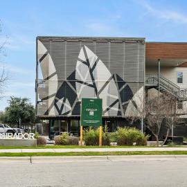 South Lamar Condo - Sauna - Cold Plunge - Pickleball, hotel u gradu Ostin
