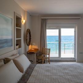 Etesians Seaside House, Hotel in Ágios Konstantínos