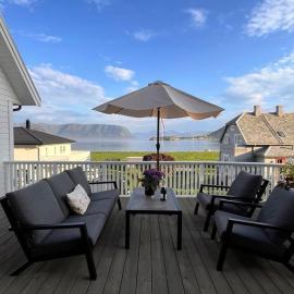 Cozy house with sea view close to Ålesund