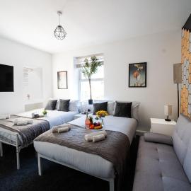 Open Mind Property - HotTub, 2 Guests & 1 Bed, Hotel in Bognor Regis