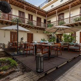 Ananda Hotel Boutique