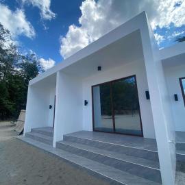 Beach front deluxe room with bathroom - Shiloh 1, hotel a San Narciso