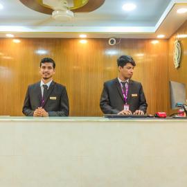 Hotel Muna International Residential 6th floor, хотел в Дака