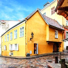 Cozy nest in the old town