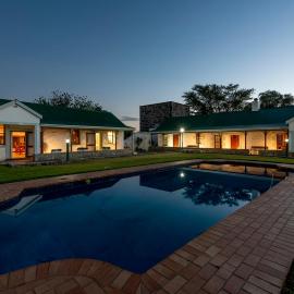 Trumpetters Drift Private Wildlife Lodge, Hotel in Grahamstown