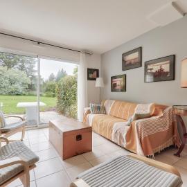 Jolie maison pour 5 - Pointe de Kerners Arzon, hotel v mestu Arzon