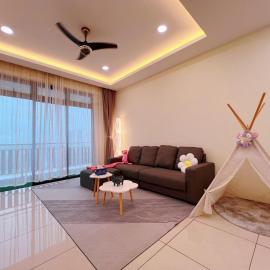 Muji Style Two Bedrooms Condo 1-7pax at D Secret Garden - Johor Bahru-Mid Valley-Paradigm Mall-Dato Onn-Setia Tropika-Kempas-UTM, hotel in Johor Bahru