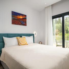 The 7 Suites, An Elegant Living in Ipsos by Konnect, hotel u gradu 'Ipsos'