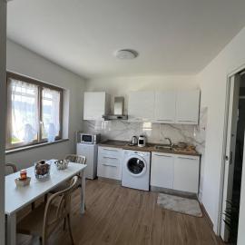 House Holidays da Oneglia, hotel a Aulla