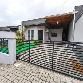 Casa Nanda Lima em Pomerode 2 quartos, hotell sihtkohas Pomerode