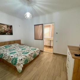 Militari Comfort Studio, hotel din Roşu