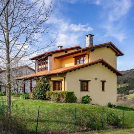 Casa Mariella en Linares, Ribadesella