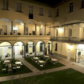 Amelié Lago d’Orta Hotel, hotell i Omegna