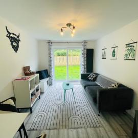 Cosy & Chic Dog Friendly Apartment, Settle