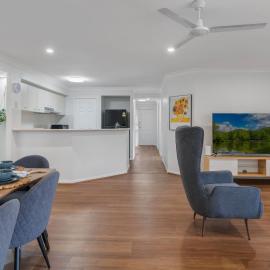 Peaceful and Convenient 4BR Family Modern Retreat